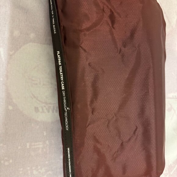 Matador FlatPak Waterproof Toiletry Case - Garnet Red - Ultralight Travel Bag - Picture 2 of 5